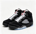 ZAPATILLA RETRO 5 METALICA